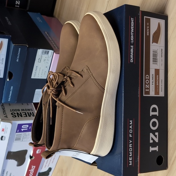 IZOD Men's Chukka Boot - Picture 1 of 5